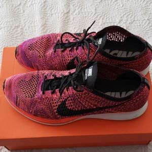 Nike flyknit racer